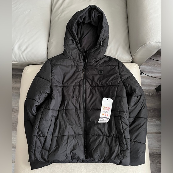 NWT - Billabong Women’s Transport Puffer Jacket - Size L - Picture 5 of 13